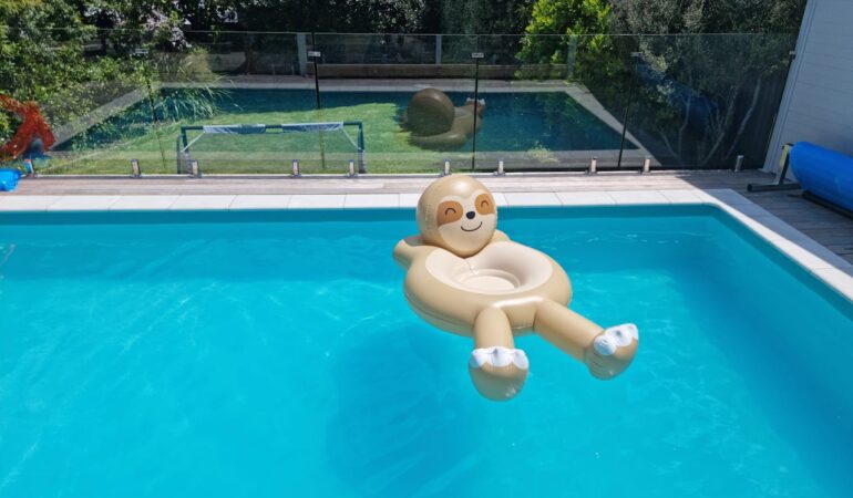 Traçage au sol d&rsquo;une piscine haricot ou forme libre