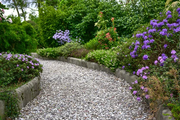 Allée de jardin empierrée : quelle épaisseur et quel gravier choisir ?